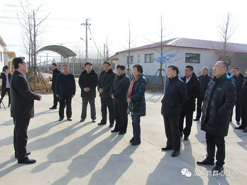 市政協原副主席、民建市委原主委牛惠蘭，市人大常委、民建市委副主委周中穩一行到我公司調研蘆花雞養殖發展情況